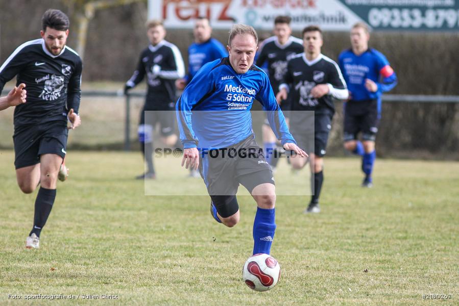 Lukas Weimer, TSV Uettingen, TSV Retzbach, Kreisliga Würzburg, 05.03.2017 - Bild-ID: 2180267