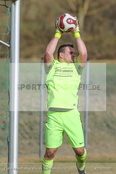 Fabian Brand, TSV Uettingen, TSV Retzbach, Kreisliga Würzburg, 05.03.2017 - Bild-ID: 2180282