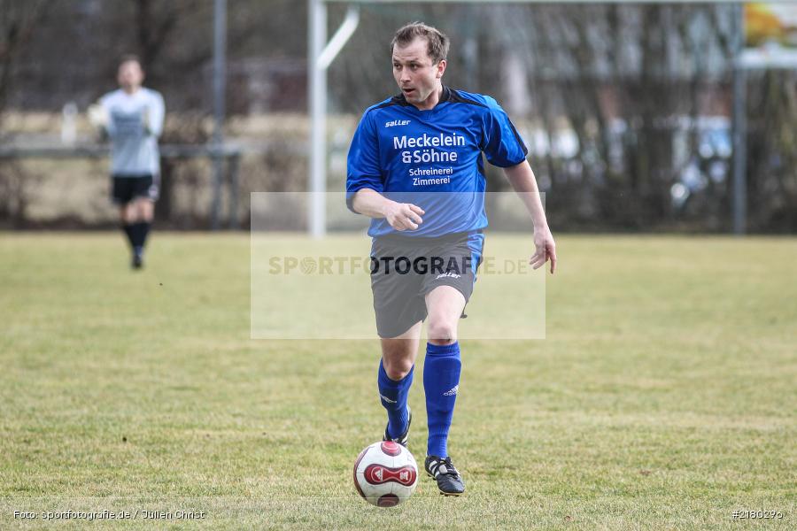 Manuel Bachmann, TSV Uettingen, TSV Retzbach, Kreisliga Würzburg, 05.03.2017 - Bild-ID: 2180296