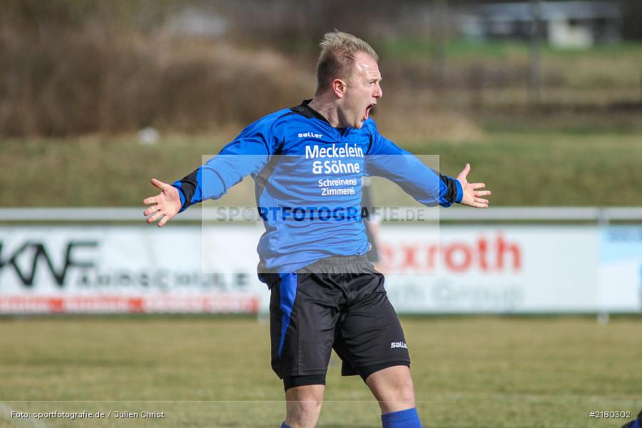 Lukas Weimer, TSV Uettingen, TSV Retzbach, Kreisliga Würzburg, 05.03.2017 - Bild-ID: 2180302