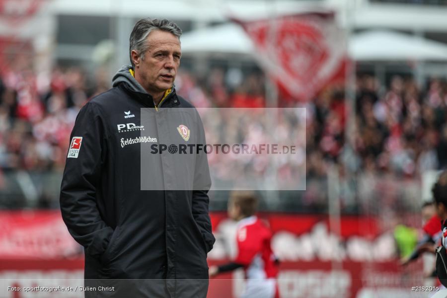 Uwe Neuhaus, 11.03.2017, Dallenberg, flyeralarm Arena, Fussball, 2. Bundesliga, SG Dynamo Dresden, FC Würzburger Kickers - Bild-ID: 2182016