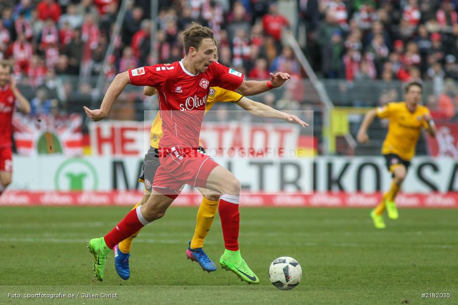 Tobias Schröck, 11.03.2017, Dallenberg, flyeralarm Arena, Fussball, 2. Bundesliga, SG Dynamo Dresden, FC Würzburger Kickers - Bild-ID: 2182035 Tobias Schröck, 11.03.2017, Dallenberg, flyeralarm Arena, Fussball, 2. Bundesliga, SG Dynamo Dresden, FC Würzburger Kickers - Bild-ID: 2182035