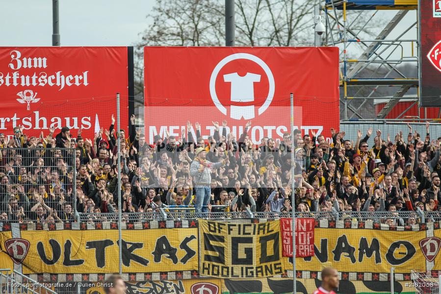 Ultras, Fans, 11.03.2017, Dallenberg, flyeralarm Arena, Fussball, 2. Bundesliga, SG Dynamo Dresden, FC Würzburger Kickers - Bild-ID: 2182068 Ultras, Fans, 11.03.2017, Dallenberg, flyeralarm Arena, Fussball, 2. Bundesliga, SG Dynamo Dresden, FC Würzburger Kickers - Bild-ID: 2182068