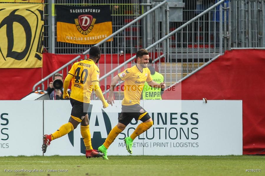 Erich Berko, Niklas Kreuzer, 11.03.2017, Dallenberg, flyeralarm Arena, Fussball, 2. Bundesliga, SG Dynamo Dresden, FC Würzburger Kickers - Bild-ID: 2182171 Erich Berko, Niklas Kreuzer, 11.03.2017, Dallenberg, flyeralarm Arena, Fussball, 2. Bundesliga, SG Dynamo Dresden, FC Würzburger Kickers - Bild-ID: 2182171