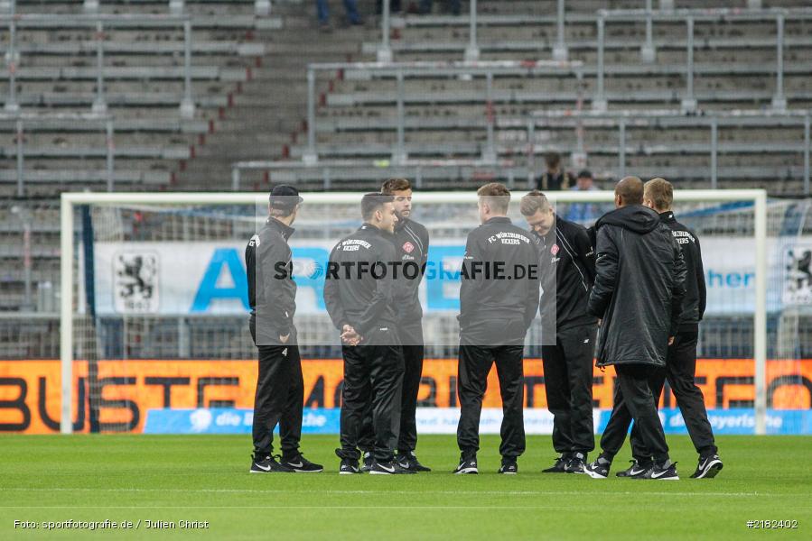 Platzbegehung, Allianz Arena, 17.03.2017, Fussball, 2. Bundesliga, FC Würzburger Kickers, TSV 1860 München - Bild-ID: 2182402 Platzbegehung, Allianz Arena, 17.03.2017, Fussball, 2. Bundesliga, FC Würzburger Kickers, TSV 1860 München - Bild-ID: 2182402