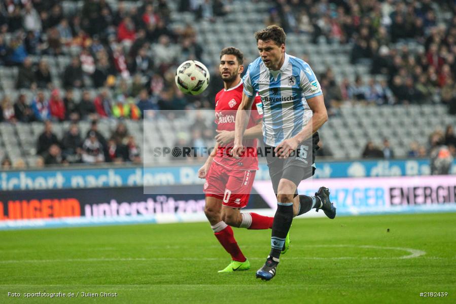 Sebastian Boenisch, Nejmeddin Daghfous, Allianz Arena, 17.03.2017, Fussball, 2. Bundesliga, FC Würzburger Kickers, TSV 1860 München - Bild-ID: 2182439 Sebastian Boenisch, Nejmeddin Daghfous, Allianz Arena, 17.03.2017, Fussball, 2. Bundesliga, FC Würzburger Kickers, TSV 1860 München - Bild-ID: 2182439