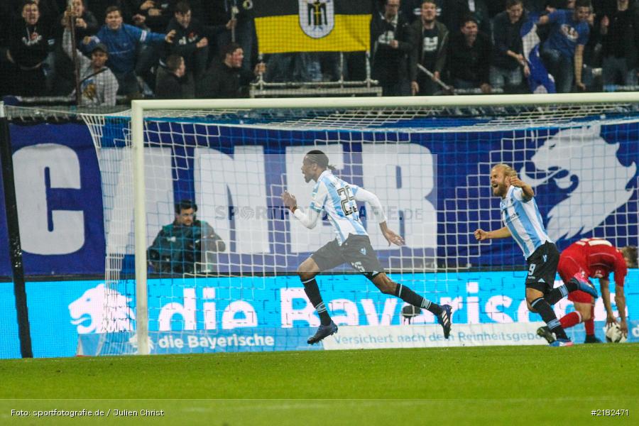 Abdoulaye Ba, Christian Gytkjaer, Allianz Arena, 17.03.2017, Fussball, 2. Bundesliga, FC Würzburger Kickers, TSV 1860 München - Bild-ID: 2182471