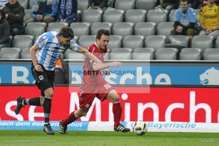 Sebastian Boenisch, Peter Kurzweg, Allianz Arena, 17.03.2017, Fussball, 2. Bundesliga, FC Würzburger Kickers, TSV 1860 München - Bild-ID: 2182487