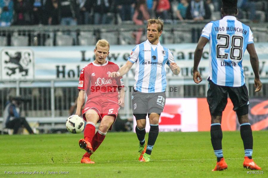 Clemens Schoppenhauer, Stefan Aigner, Allianz Arena, 17.03.2017, Fussball, 2. Bundesliga, FC Würzburger Kickers, TSV 1860 München - Bild-ID: 2182525