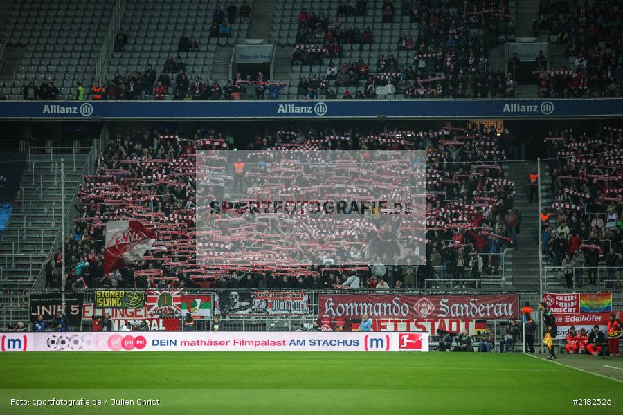 Hettstadt, Kickers Freunde Karscht, Kommando Sanderau, Sektion Stadionverbot, Stoned Island, Allianz Arena, 17.03.2017, Fussball, 2. Bundesliga, FC Würzburger Kickers, TSV 1860 München - Bild-ID: 2182526