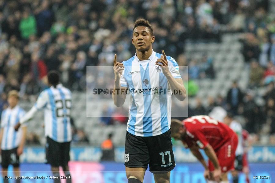 Felix Uduokhai, Allianz Arena, 17.03.2017, Fussball, 2. Bundesliga, FC Würzburger Kickers, TSV 1860 München - Bild-ID: 2182529