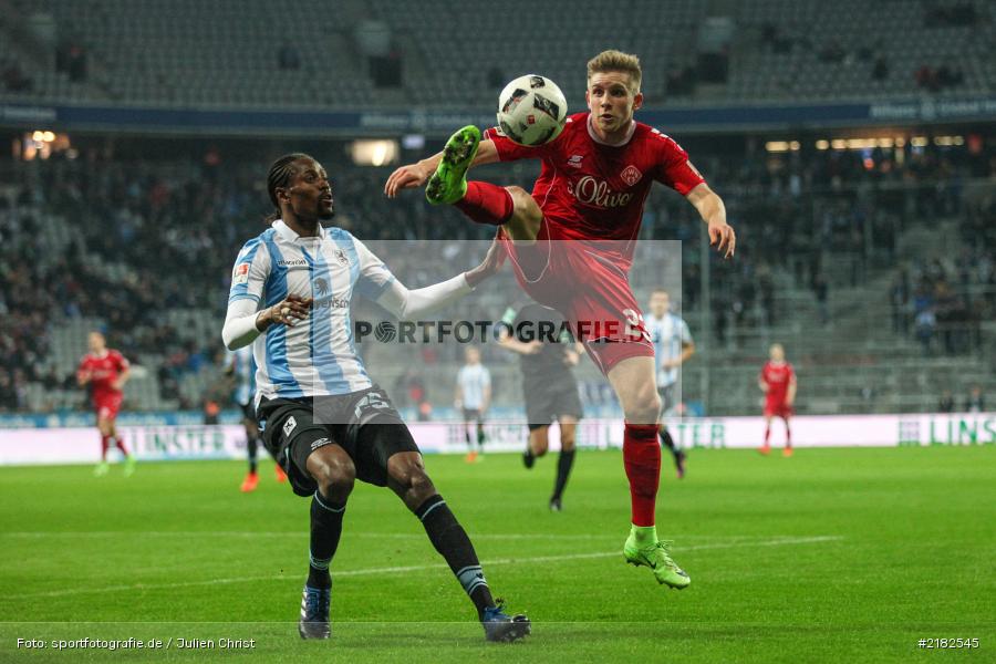 Patrick Weihrauch, Abdoulaye Ba, Allianz Arena, 17.03.2017, Fussball, 2. Bundesliga, FC Würzburger Kickers, TSV 1860 München - Bild-ID: 2182545