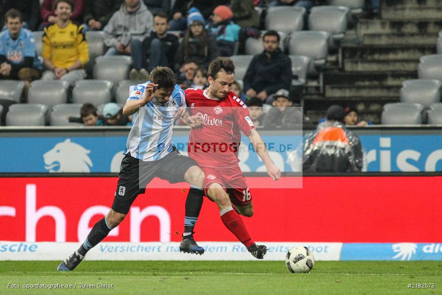 Sebastian Boenisch, Peter Kurzweg, Allianz Arena, 17.03.2017, Fussball, 2. Bundesliga, FC Würzburger Kickers, TSV 1860 München - Bild-ID: 2182573