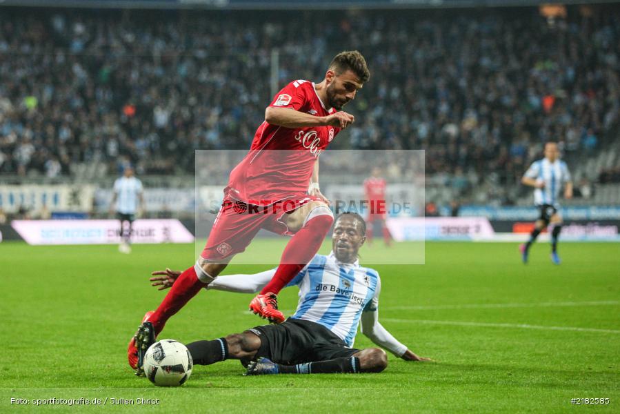 Abdoulaye Ba, Valdet Rama, Allianz Arena, 17.03.2017, Fussball, 2. Bundesliga, FC Würzburger Kickers, TSV 1860 München - Bild-ID: 2182585