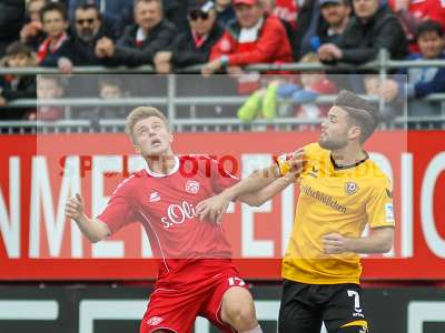 Fotos von FC Würzburger Kickers - SG Dynamo Dresden auf sportfotografie.de