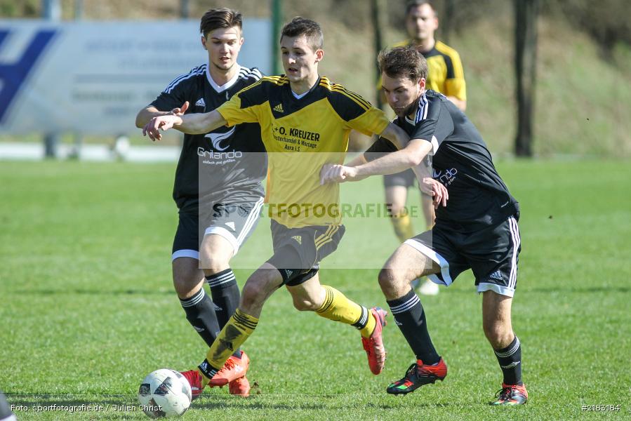 Lukas Teske, David Amtmann, Robin Schindler, 26.03.2017, Kreisklasse Würzburg, FC Karsbach, BSC Aura - Bild-ID: 2183184