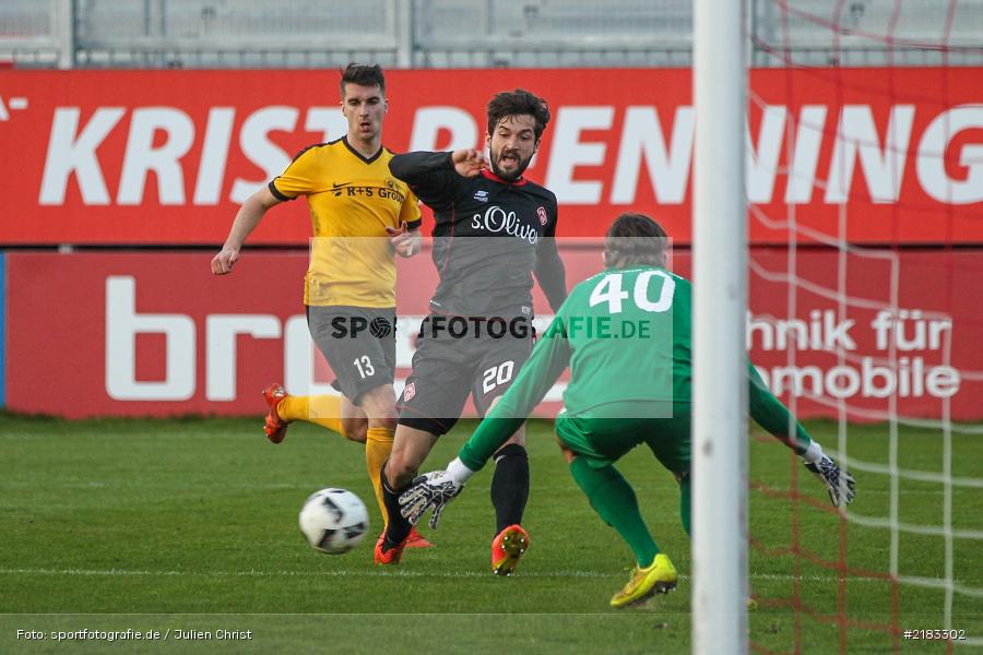 Kenan Mujezinovic, Daniel Nagy, 28.03.2017, flyeralarm Arena, Testspiel, Borussia Fulda, FC Würzbruger Kickers - Bild-ID: 2183302