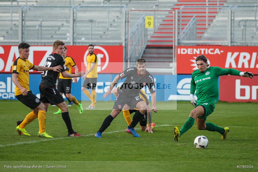 Sebastian Ernst, Marco Königs, Kenan Mujezinovic, 28.03.2017, flyeralarm Arena, Testspiel, Borussia Fulda, FC Würzbruger Kickers - Bild-ID: 2183306