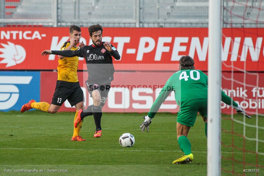 Kenan Mujezinovic, Daniel Nagy, Mark Niklas Jaksch, 28.03.2017, flyeralarm Arena, Testspiel, Borussia Fulda, FC Würzbruger Kickers - Bild-ID: 2183310