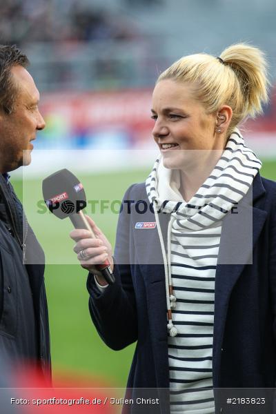 Andre Breitenreiter, Christina Graf, 07.04.2017, Fussball, 2. Bundesliga, Hannover 96, FC Würzburger Kickers - Bild-ID: 2183823 Andre Breitenreiter, Christina Graf, 07.04.2017, Fussball, 2. Bundesliga, Hannover 96, FC Würzburger Kickers - Bild-ID: 2183823