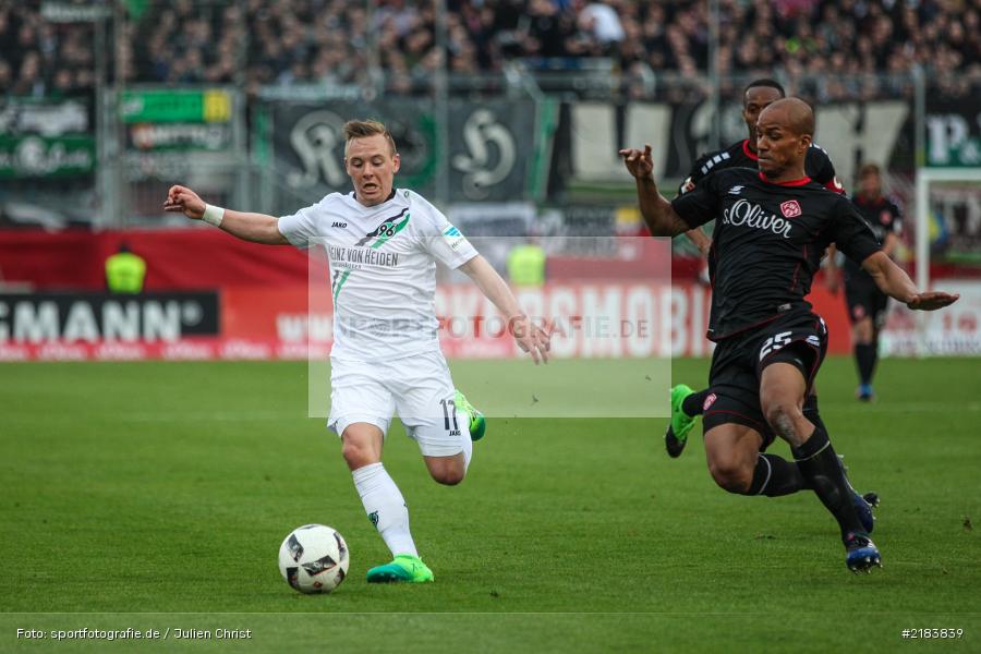 Uffe Bech, David Pisot, 07.04.2017, Fussball, 2. Bundesliga, Hannover 96, FC Würzburger Kickers - Bild-ID: 2183839 Uffe Bech, David Pisot, 07.04.2017, Fussball, 2. Bundesliga, Hannover 96, FC Würzburger Kickers - Bild-ID: 2183839