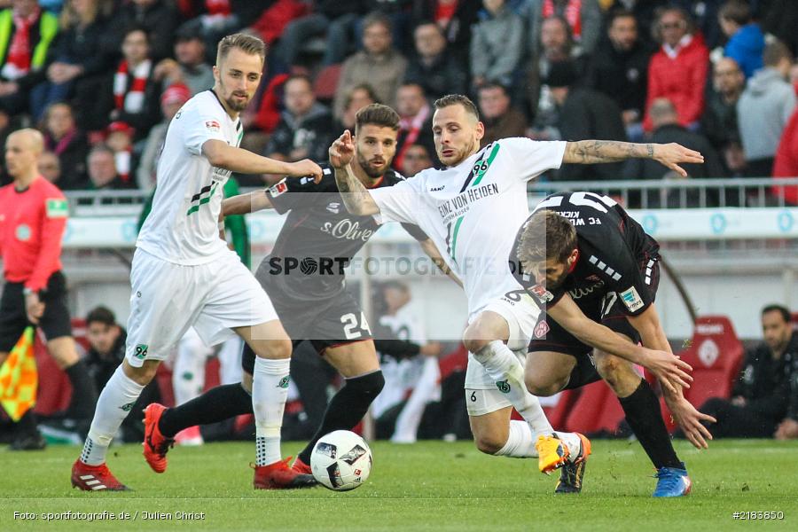 Florian Hübner, Valdet Rama, Marvin Bakalorz, Marco Königs, 07.04.2017, Fussball, 2. Bundesliga, Hannover 96, FC Würzburger Kickers - Bild-ID: 2183850 Florian Hübner, Valdet Rama, Marvin Bakalorz, Marco Königs, 07.04.2017, Fussball, 2. Bundesliga, Hannover 96, FC Würzburger Kickers - Bild-ID: 2183850