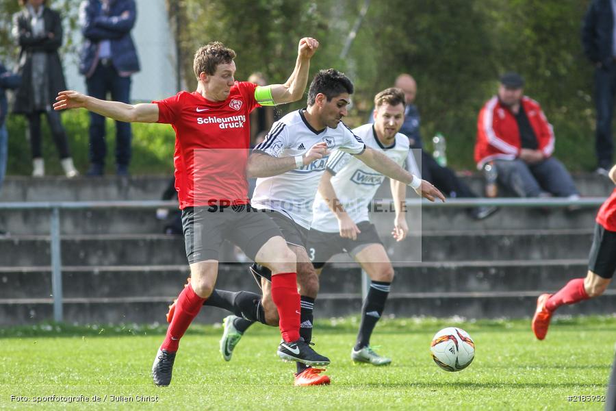 Sebastian Fries, Giulio Fiordellisi, 08.04.2017, Bayernliga Nord, SV Erlenbach/Main, FC Würzburger Kickers II - Bild-ID: 2183952