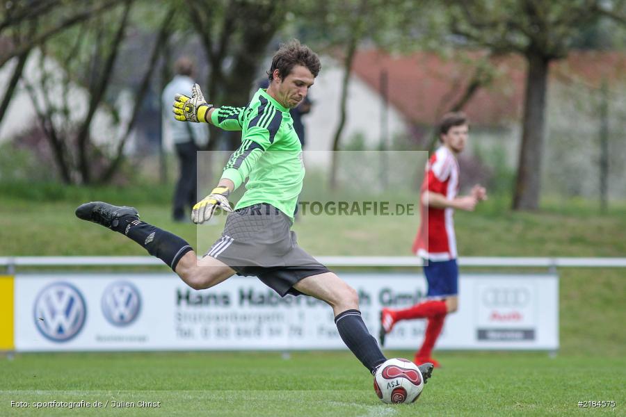 Johannes Wolpert, 15.04.2017, Kreisliga Würzburg, FC Wiesenfeld-Halsbach, TSV Retzbach - Bild-ID: 2184575