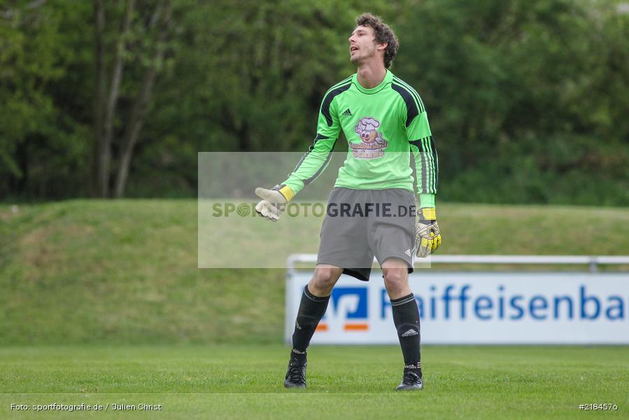 Johannes Wolpert, 15.04.2017, Kreisliga Würzburg, FC Wiesenfeld-Halsbach, TSV Retzbach - Bild-ID: 2184576