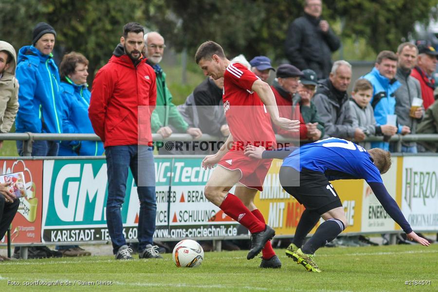 Stefan Rudolph, Dominic Heßdörfer, Sven Wieczorek, 22.04.2017, Landesliga Nordwest, SpVgg Jahn Forchheim, TSV Karlburg - Bild-ID: 2184591