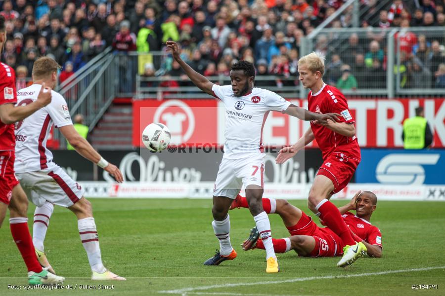 Clemens Schoppenhauer, Edgar Salli, 23.04.2017, flyeralarm Arena, 2. Bundesliga, 1. FC Nürnberg, FC Würzburger Kickers - Bild-ID: 2184791 Clemens Schoppenhauer, Edgar Salli, 23.04.2017, flyeralarm Arena, 2. Bundesliga, 1. FC Nürnberg, FC Würzburger Kickers - Bild-ID: 2184791