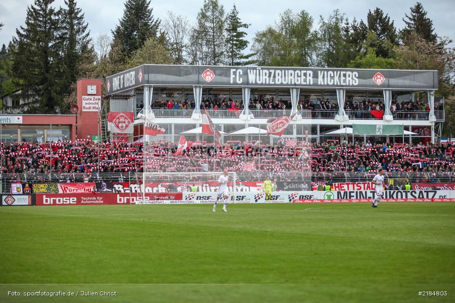 Schal, 23.04.2017, flyeralarm Arena, 2. Bundesliga, 1. FC Nürnberg, FC Würzburger Kickers - Bild-ID: 2184803 Schal, 23.04.2017, flyeralarm Arena, 2. Bundesliga, 1. FC Nürnberg, FC Würzburger Kickers - Bild-ID: 2184803