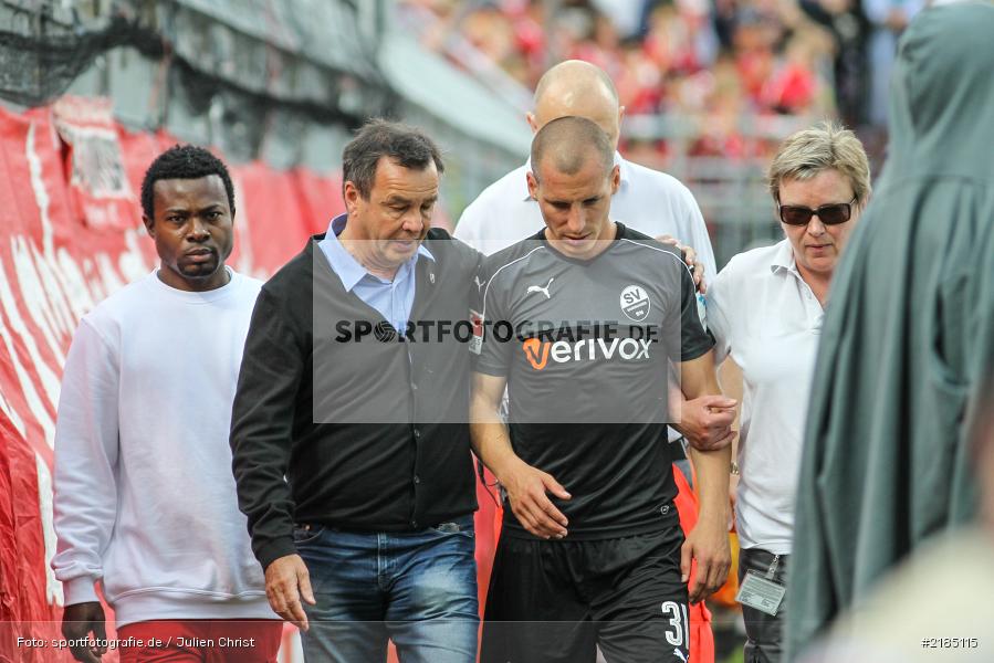 Otmar Schork, Stefan Kulovits, 14.05.2017, 2. Bundesliga, SV Sandhausen, FC Würzburger Kickers - Bild-ID: 2185115
