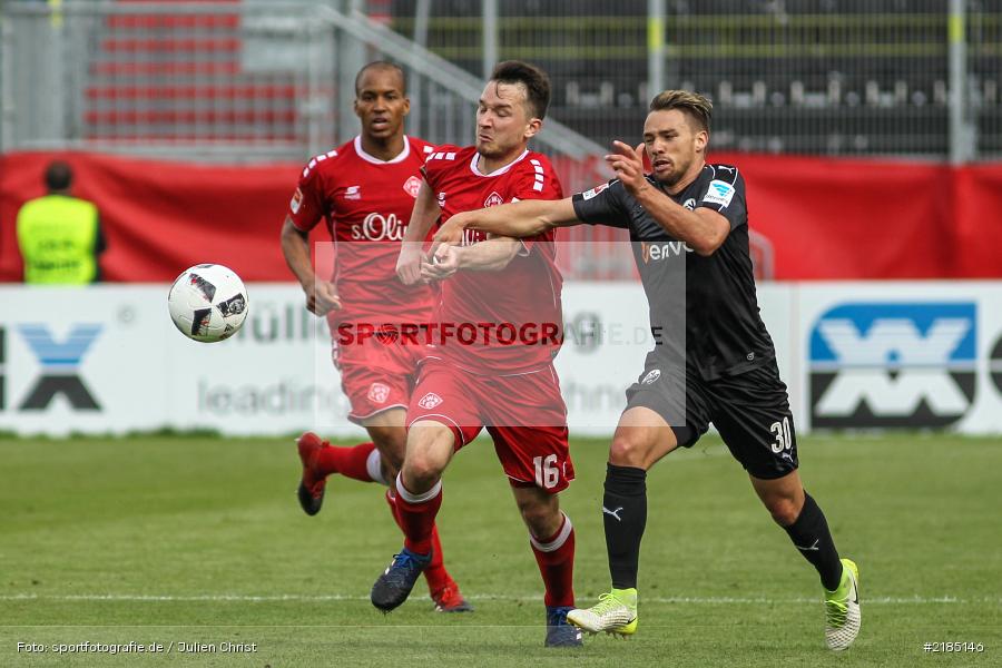 Peter Kurzweg, Thomas Pledl, 14.05.2017, 2. Bundesliga, SV Sandhausen, FC Würzburger Kickers - Bild-ID: 2185146