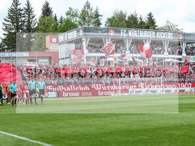 Fotos von FC Würzburger Kickers - SV Sandhausen auf sportfotografie.de