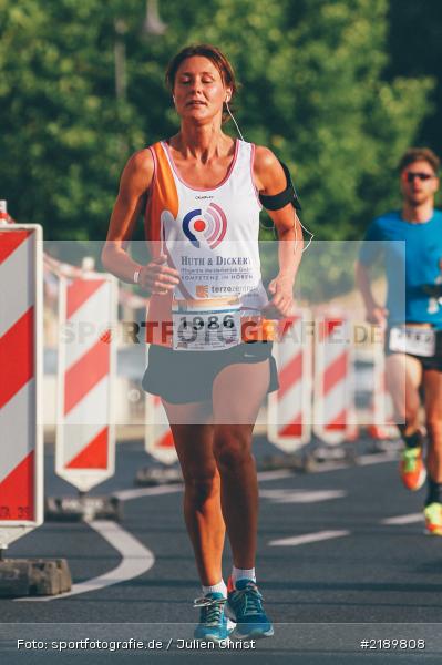 Running, Joggen, Laufsport, Sport, Würzburg Firmenlauf 2017, B2B Run, 28.06.2017, WÜ2RUN, Würzburg, Firmenlauf - Bild-ID: 2189808