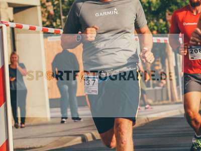 Fotos von Firmenlauf Würzburg 2017 auf sportfotografie.de