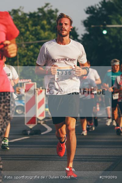 Running, Joggen, Laufsport, Sport, Würzburg Firmenlauf 2017, B2B Run, 28.06.2017, WÜ2RUN, Würzburg, Firmenlauf - Bild-ID: 2190096 Running, Joggen, Laufsport, Sport, Würzburg Firmenlauf 2017, B2B Run, 28.06.2017, WÜ2RUN, Würzburg, Firmenlauf - Bild-ID: 2190096