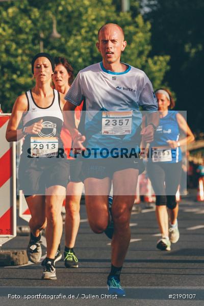 Running, Joggen, Laufsport, Sport, Würzburg Firmenlauf 2017, B2B Run, 28.06.2017, WÜ2RUN, Würzburg, Firmenlauf - Bild-ID: 2190107 Running, Joggen, Laufsport, Sport, Würzburg Firmenlauf 2017, B2B Run, 28.06.2017, WÜ2RUN, Würzburg, Firmenlauf - Bild-ID: 2190107