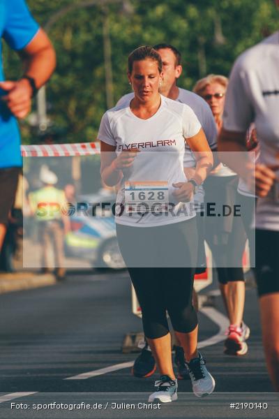 Running, Joggen, Laufsport, Sport, Würzburg Firmenlauf 2017, B2B Run, 28.06.2017, WÜ2RUN, Würzburg, Firmenlauf - Bild-ID: 2190140 Running, Joggen, Laufsport, Sport, Würzburg Firmenlauf 2017, B2B Run, 28.06.2017, WÜ2RUN, Würzburg, Firmenlauf - Bild-ID: 2190140