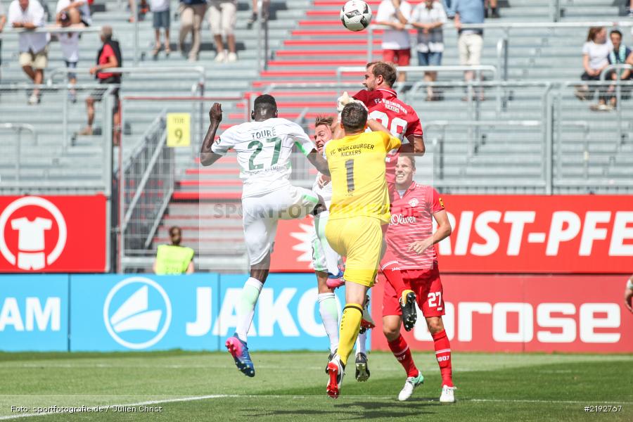 Wolfgang Hesl, Idrissa Touré, Sebastian Neumann, Dallenberg, Würzburg, flyeralarm Arena, 30.07.2017, 3. Liga, SV Werder Bremen II, FC Würzburger Kickers - Bild-ID: 2192767