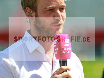 Fotos von FC Würzburger Kickers - SV Werder Bremen II auf sportfotografie.de
