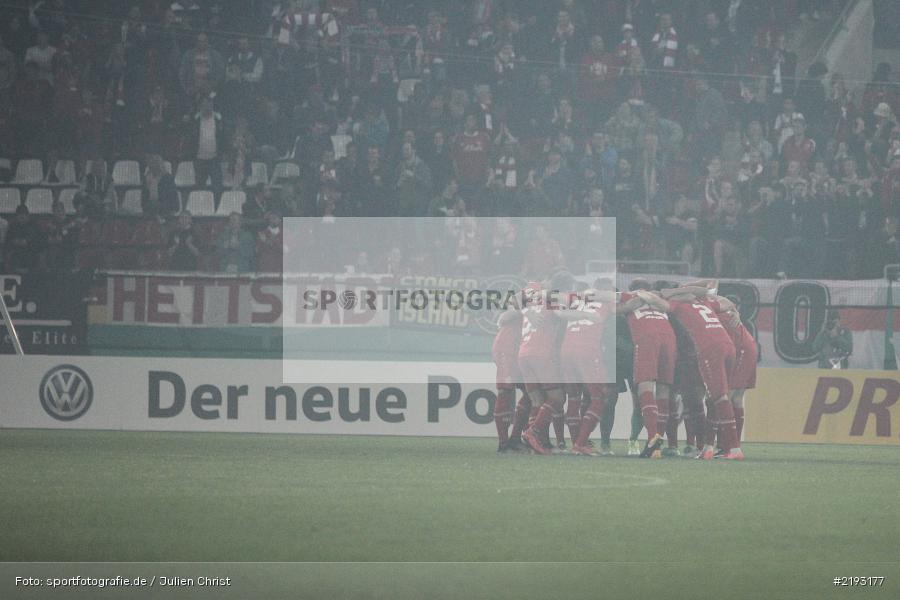 Mannschaftskreis, SVW, FWK, Fussball, DFB, Bieberer Berg, Hessen, Offenbach, 12.08.2017, DFB-Pokal, SV Werder Bremen, FC Würzburger Kickers - Bild-ID: 2193177