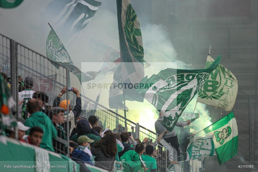 Pyrotechnik, SVW, FWK, Fussball, DFB, Bieberer Berg, Hessen, Offenbach, 12.08.2017, DFB-Pokal, SV Werder Bremen, FC Würzburger Kickers - Bild-ID: 2193185