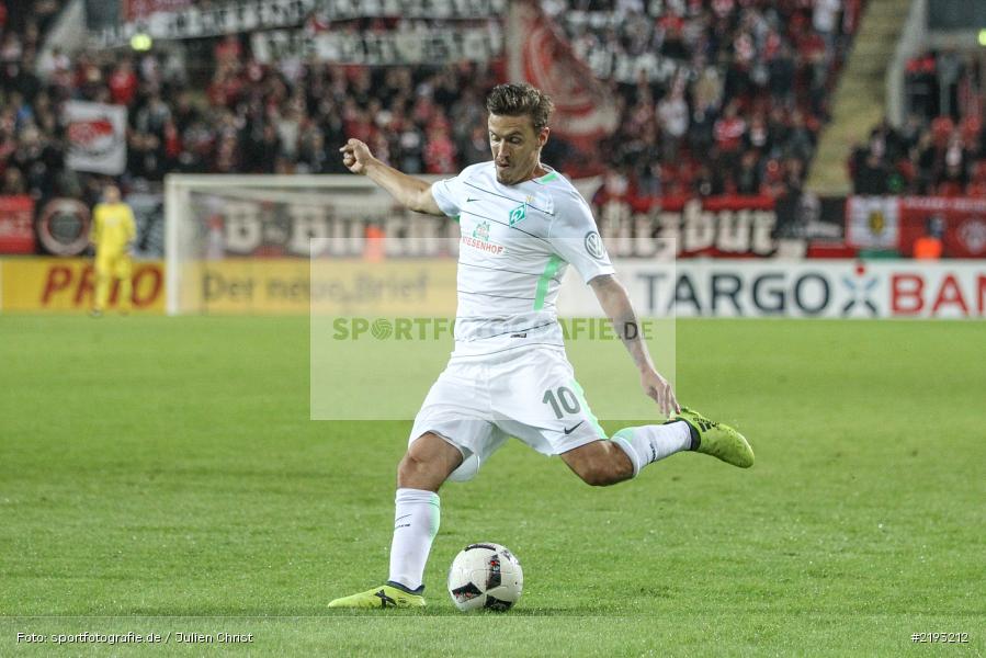 Max Kruse, SVW, FWK, Fussball, DFB, Bieberer Berg, Hessen, Offenbach, 12.08.2017, DFB-Pokal, SV Werder Bremen, FC Würzburger Kickers - Bild-ID: 2193212