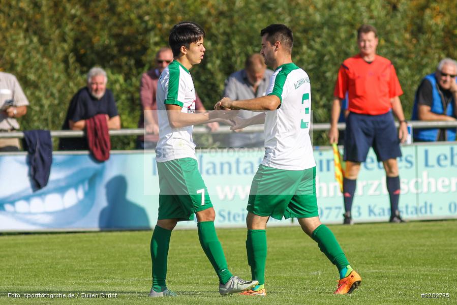 Stanko Pavlovic, Pasqual Verkamp, 23.09.2017, Landesliga Nordwest, SV Alemannia Haibach, TSV Karlburg - Bild-ID: 2202795
