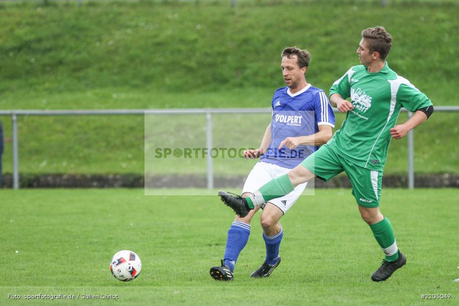 Jonas Holaschke, Andreas Volkenstein, 03.10.2017, Kreisklasse Würzburg, FC Gössenheim, FV Wernfeld/Adelsberg - Bild-ID: 2203049 Jonas Holaschke, Andreas Volkenstein, 03.10.2017, Kreisklasse Würzburg, FC Gössenheim, FV Wernfeld/Adelsberg - Bild-ID: 2203049