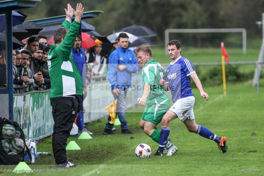 Daniel Röder, Niklas Breust, 03.10.2017, Kreisklasse Würzburg, FC Gössenheim, FV Wernfeld/Adelsberg - Bild-ID: 2203096 Daniel Röder, Niklas Breust, 03.10.2017, Kreisklasse Würzburg, FC Gössenheim, FV Wernfeld/Adelsberg - Bild-ID: 2203096