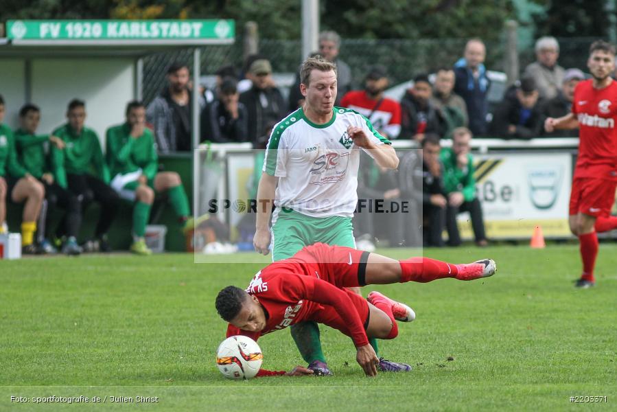 Marcus Alexander, Manuel Rumpel, 08.10.2017, Bezirksliga West, SV Vatan Spor Aschaffenburg, FV Karlstadt - Bild-ID: 2203371 Marcus Alexander, Manuel Rumpel, 08.10.2017, Bezirksliga West, SV Vatan Spor Aschaffenburg, FV Karlstadt - Bild-ID: 2203371