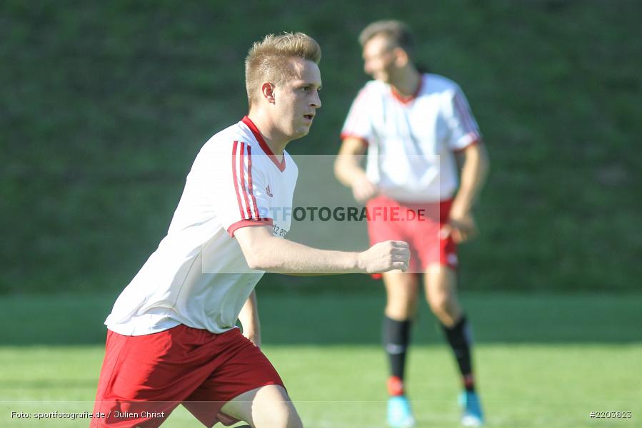 Julian Wahnschaffe, Kreisklasse Würzburg, 15.10.2017, FC Ruppertshütten, FV Langenprozelten/Neuendorf - Bild-ID: 2203823